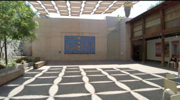 Imagen fachada Museo de Artes Visuales MAVI UC